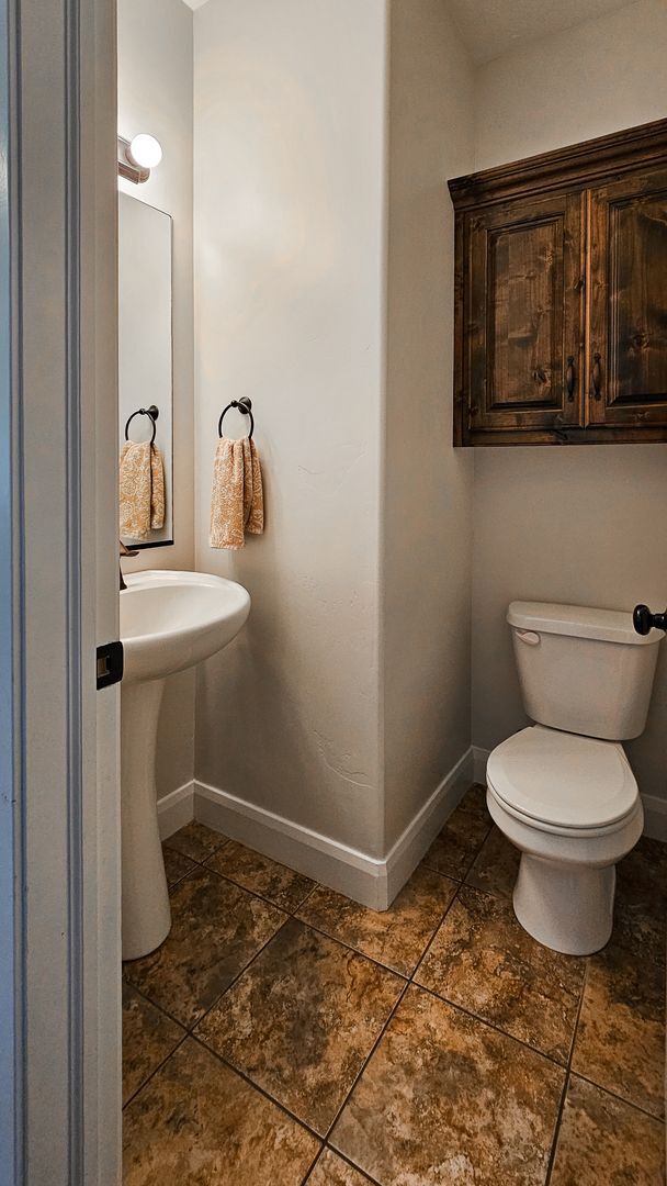 Building Photo - Summerfield Townhome