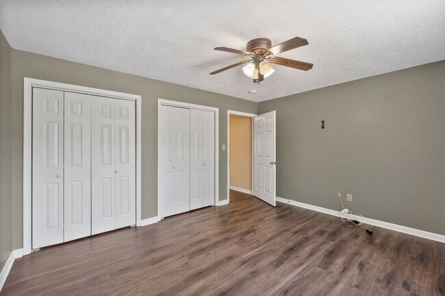 Building Photo - 928 Hunting Horn Wy