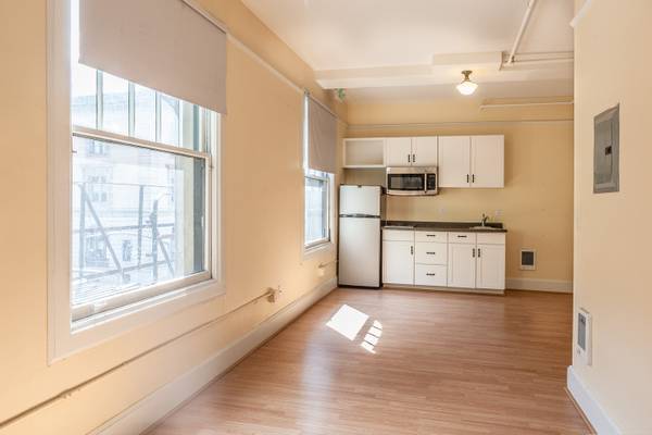 Building Photo - Everett Micro Lofts