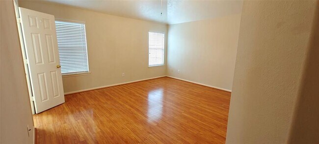 Building Photo - 9006 S Ferndale Pl Dr