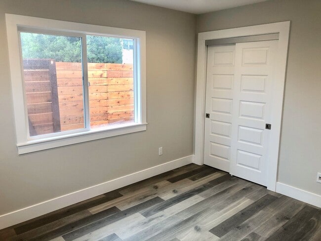 Building Photo - Brand new 2 Bedroom 1.5 Bath Cottage