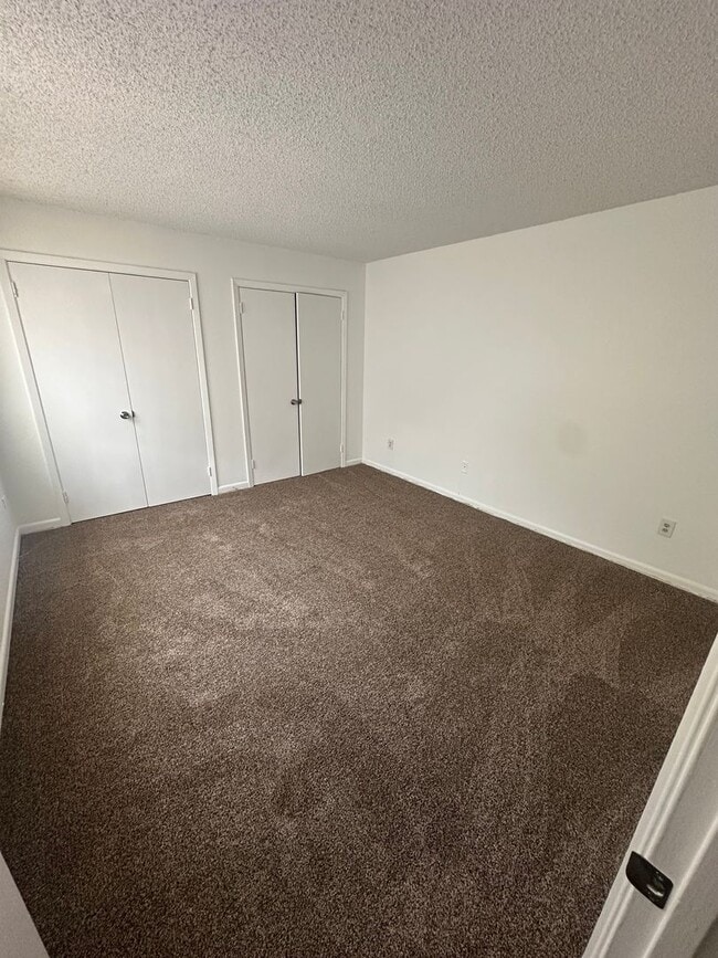 Building Photo - 1725 Ridge Oak Pl