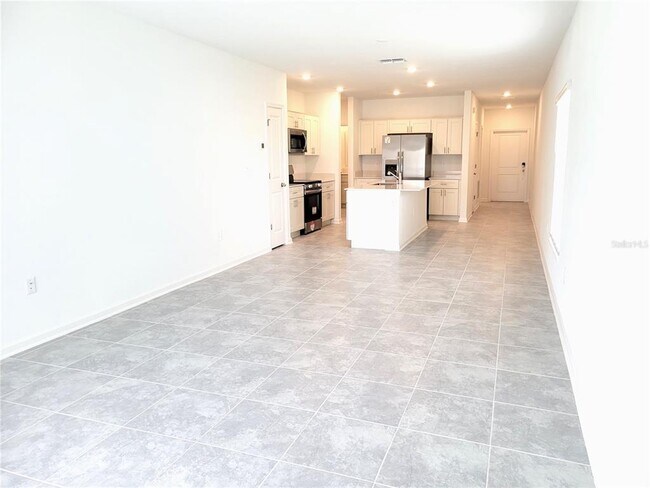 Building Photo - 1469 Deepwater Cir