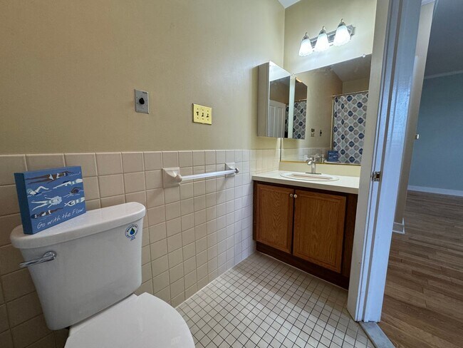 Building Photo - TWO BEDROOM CONDO in the hear of Downtown Bethlehem