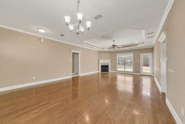 Building Photo - 25 Willow Dr