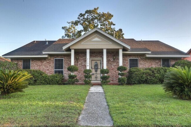 Primary Photo - 1138 Cottage Oak Ln