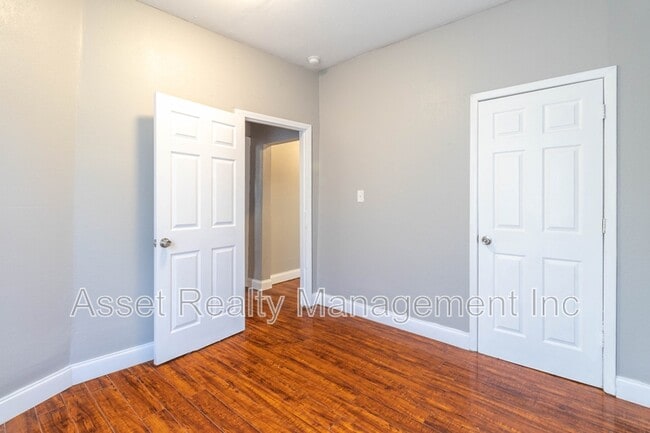 Building Photo - 1401 Hannah Ave