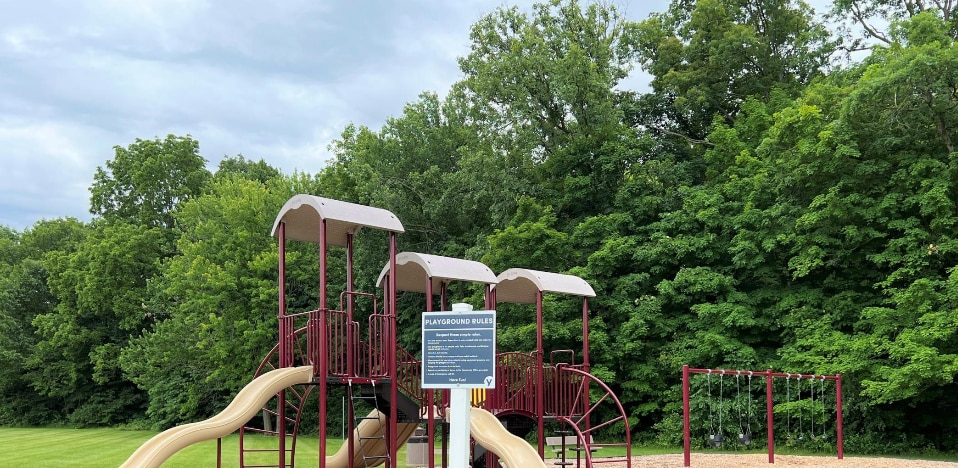 Building Photo - 338 Saddle Dr