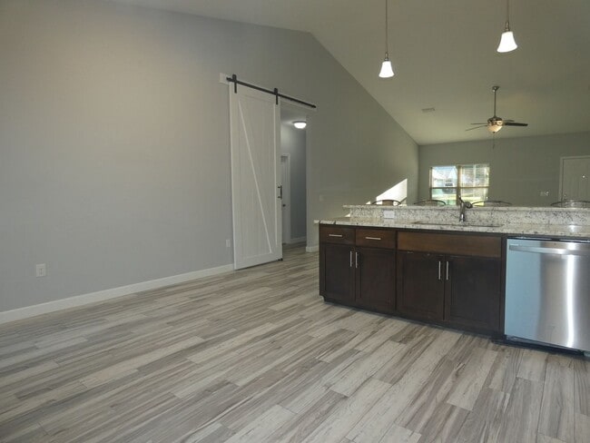 Building Photo - Spacious 3-Bedroom Home - Half Acre Lot