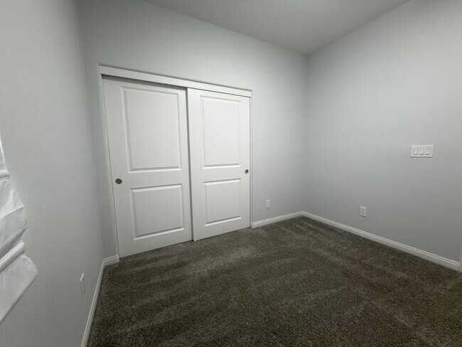 Building Photo - 3618 Tondela Ln
