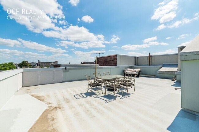 Building Photo - 1607 Catharine St