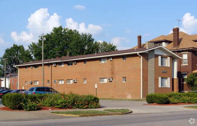 Primary Photo - 340 6th Ave