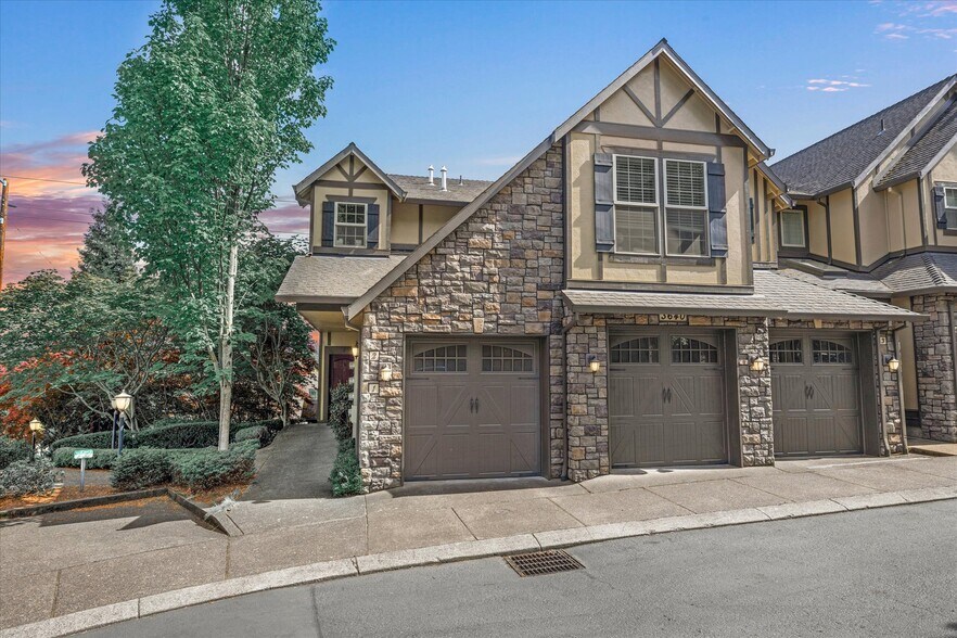 Building Photo - 3640 SW Baird St