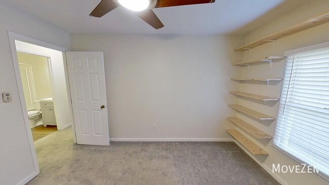 Building Photo - 1608 Township Cir