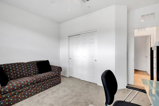 Building Photo - Beautiful Energy Star Home in Skye Hills