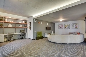 Building Photo - 659 W Randolph St