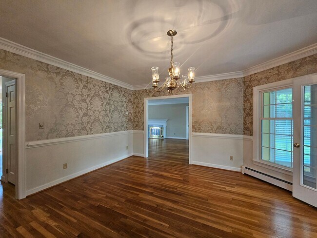 Building Photo - WITCH DUCK POINT