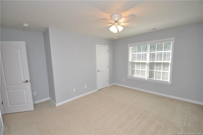 Building Photo - 300 Sutton Glen Dr