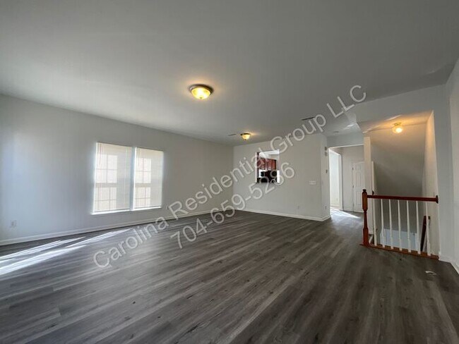 Building Photo - 15709 Castle Watch Ave