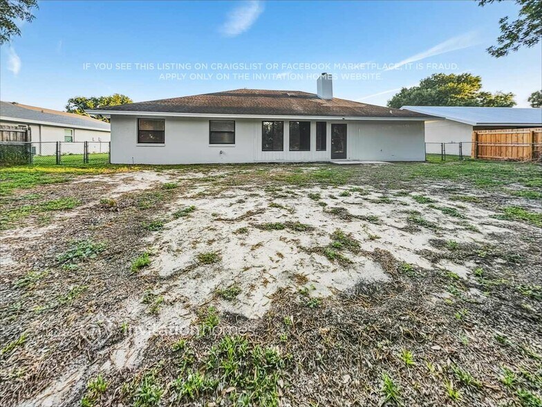 Building Photo - 2112 Jonathan Ln