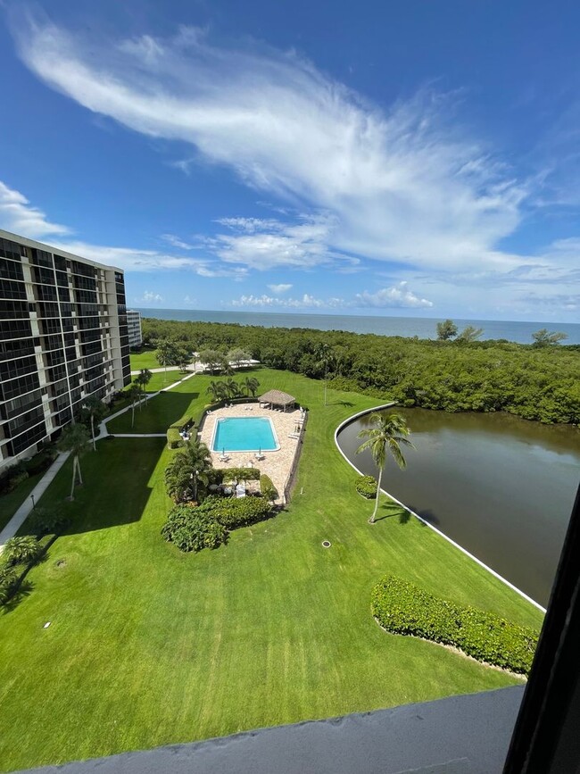 Building Photo - Vanderbilt Beach Condo! Ocean View ~ Avail...