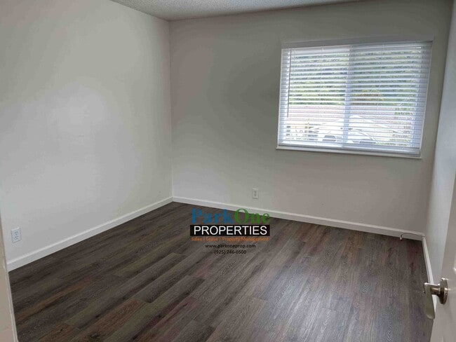 Building Photo - House With Paved Side Yard and Spacious Backyard in Pinole Now Available!!