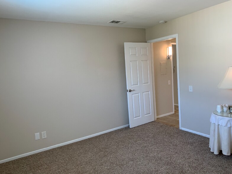 Building Photo - 25863 Pacific St