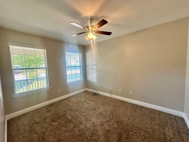 Building Photo - 3275 Addison Ln