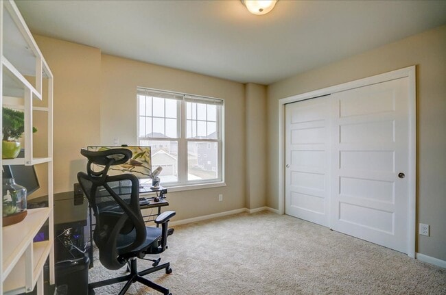 Building Photo - 601 Tawny Elm Pkwy