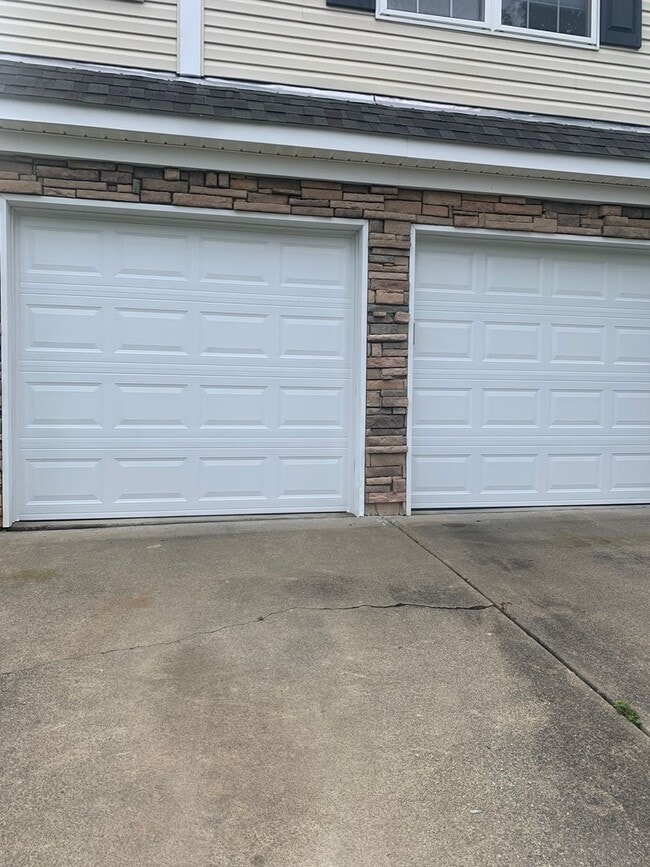 Building Photo - 9036 Shallcross- REMODELED AND PET-FRIENDL...