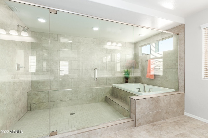 Building Photo - 21188 W Almeria Rd