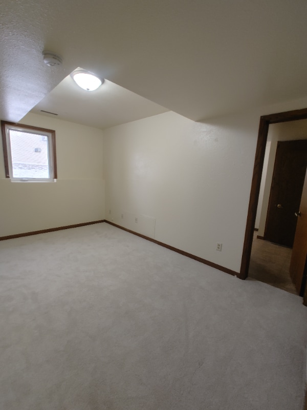 Building Photo - 506 N 11th St