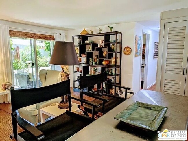 Building Photo - 20 Vía Valverde