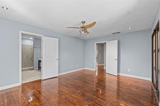 Building Photo - 2117 W Lotus Ave