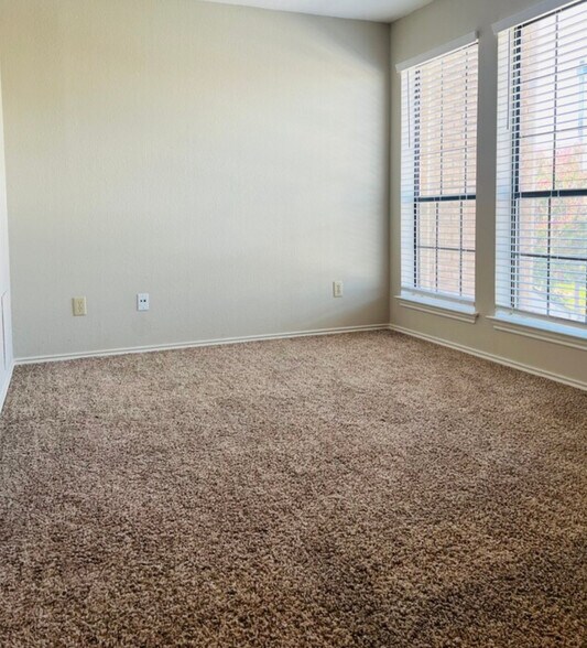 Open Loft Space for Office or Workout Area (Blinds open) - 3635 Garden Brook Dr