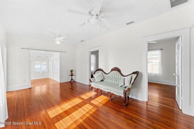 Building Photo - 1804 Tangerine St
