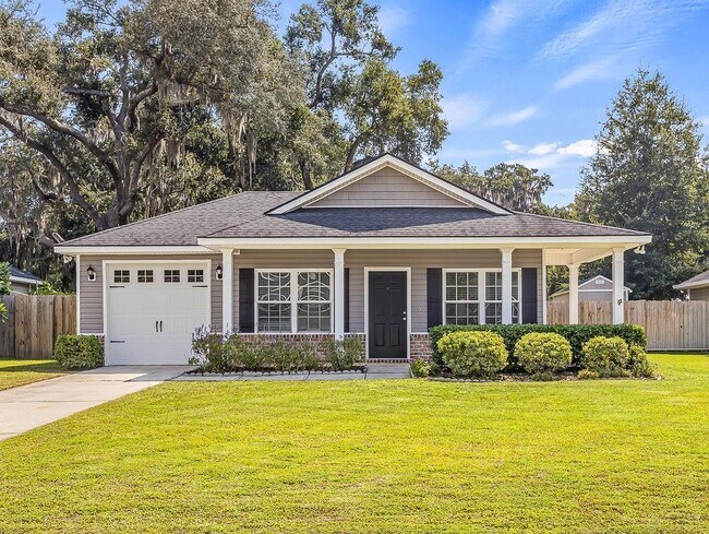 Primary Photo - 288 Bridgewater Ln