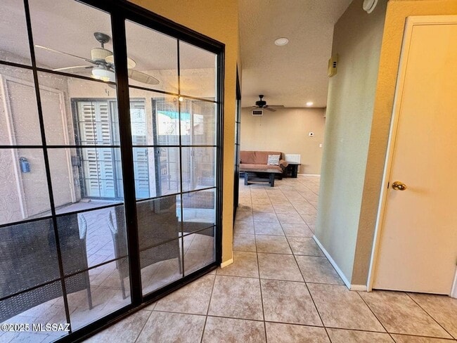 Building Photo - 4281 N River Grove Cir