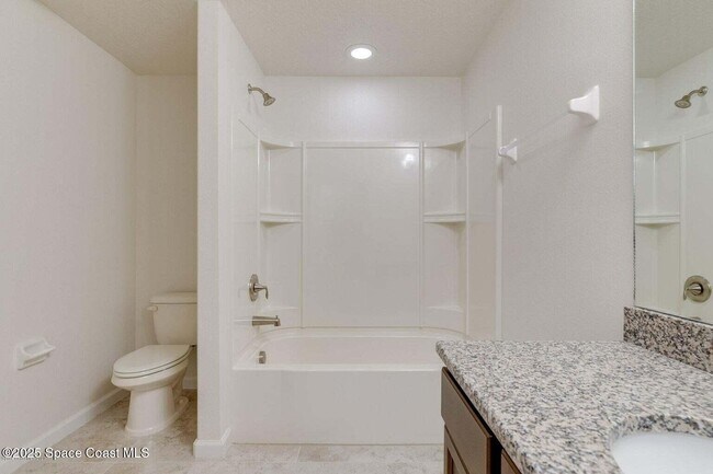 Building Photo - 759 Simeon Dr