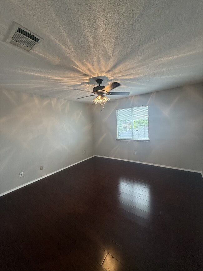 Building Photo - 502 Constellation Dr