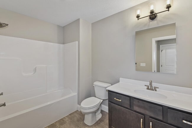 Building Photo - 626 Rapp Dr