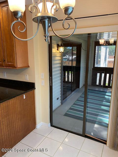 Building Photo - 9045 South Dr