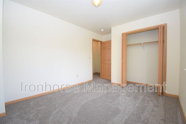 Building Photo - 2411 Wheeler Dr