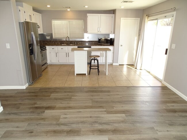 Building Photo - 3 Bedroom Home In The Heart Of Summerlin