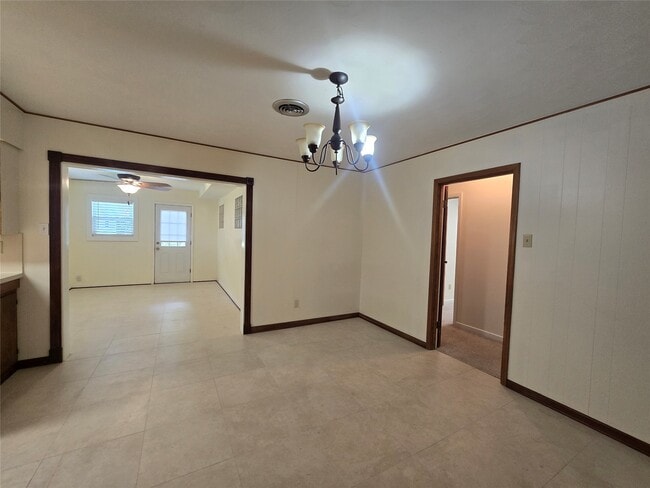 Building Photo - 308 Mackeral St
