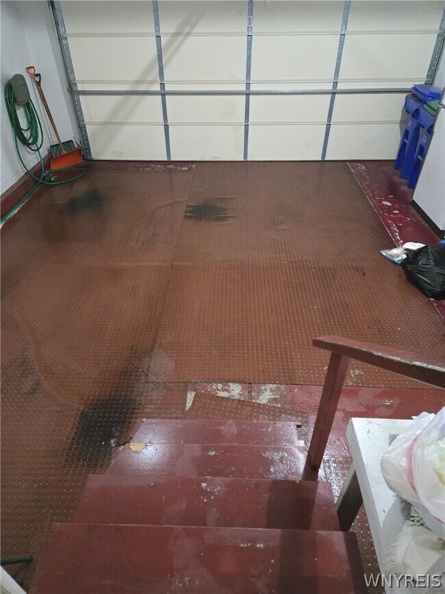 Building Photo - 3011 Cloverbank Rd