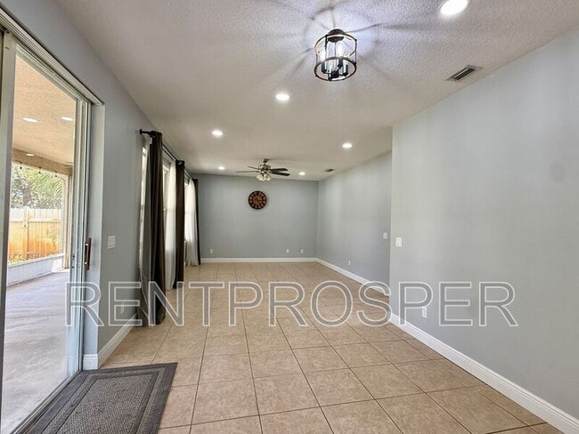 Building Photo - 4205 Canby Dr