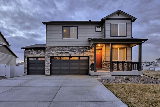 Building Photo - 4 Bedroom home in Windsor