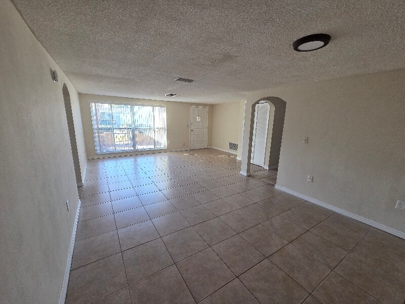 Building Photo - 7205 Rockwood Dr