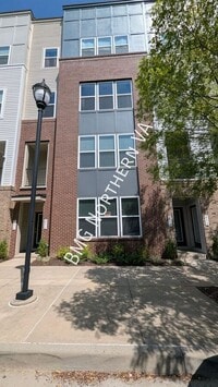 Building Photo - 2576 Neabsco Common Pl